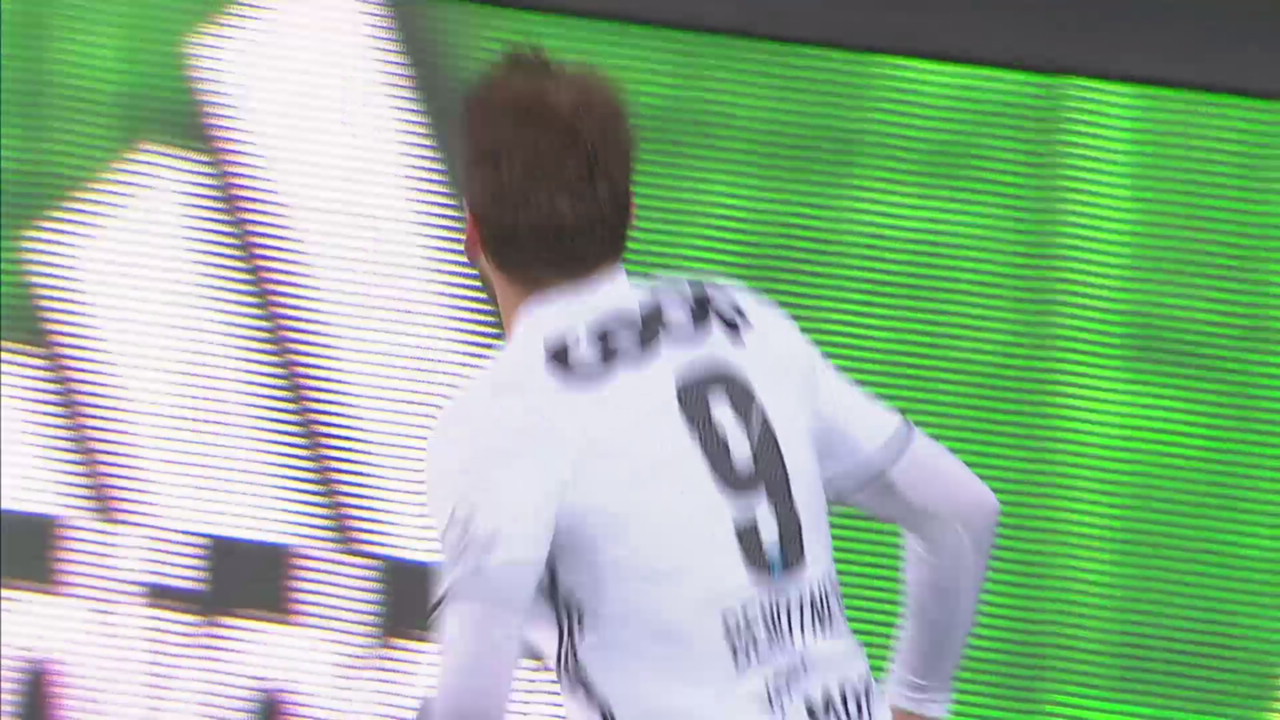 Nicklas Bendtner - 19 mål